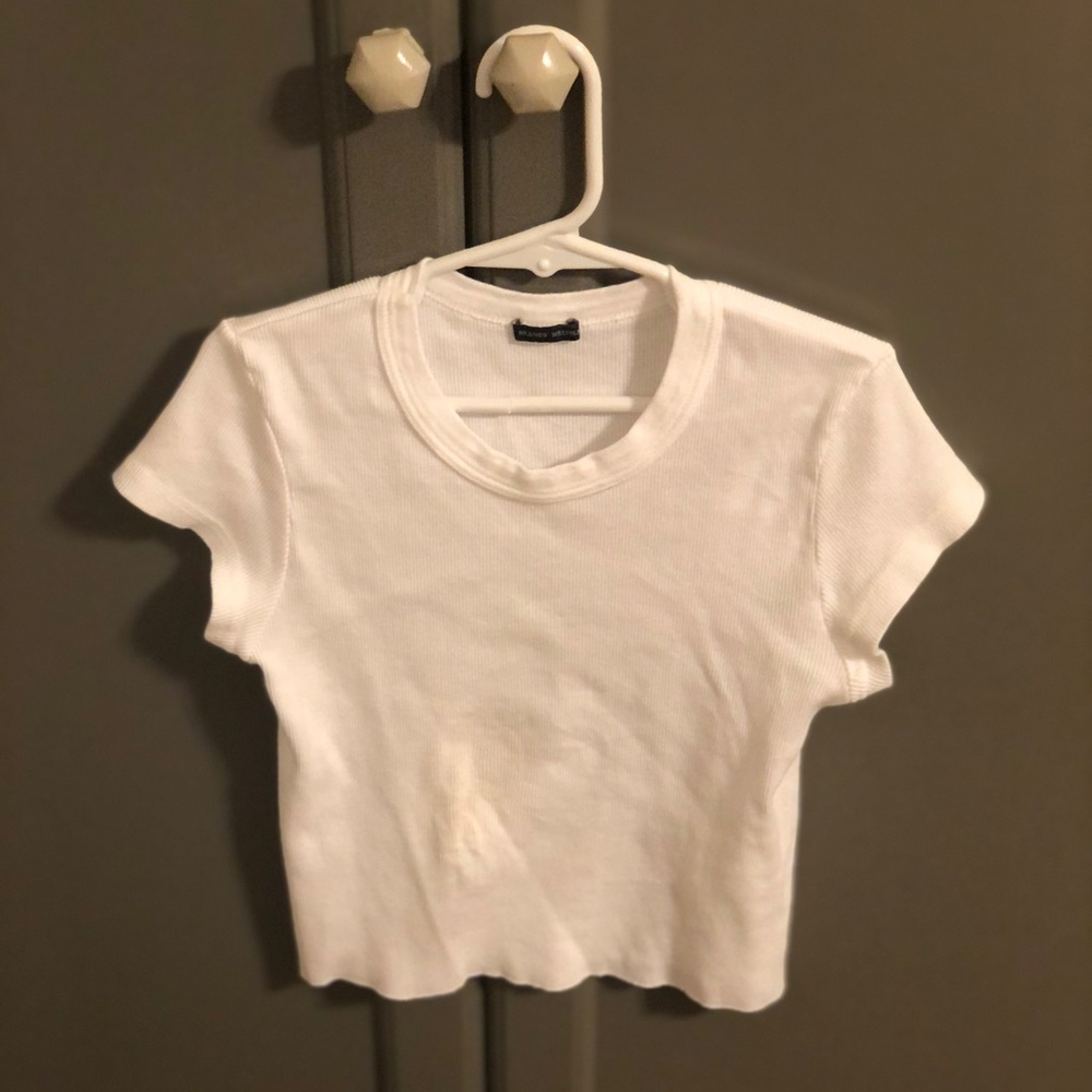 Brandy Melville crop top